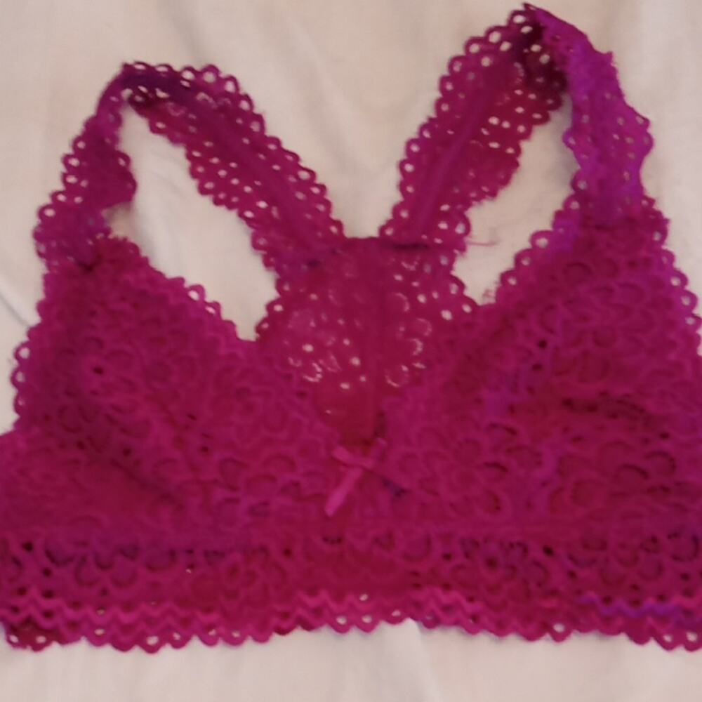 Kensie Women's Size Medium Magenta Lace Bralette. Sexy